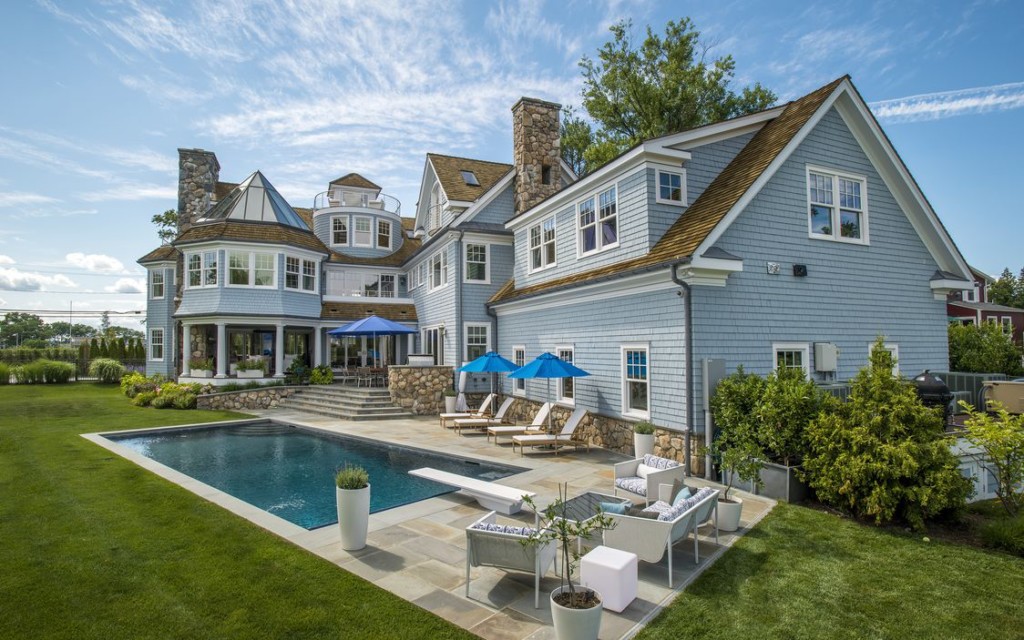 Tour 10 Luxury Country estates with gorgeous pools, interiors and porperty at Vintage American Home