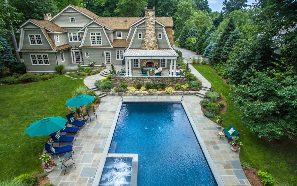 Tour 10 Luxury Country estates with gorgeous pools, interiors and porperty at Vintage American Home