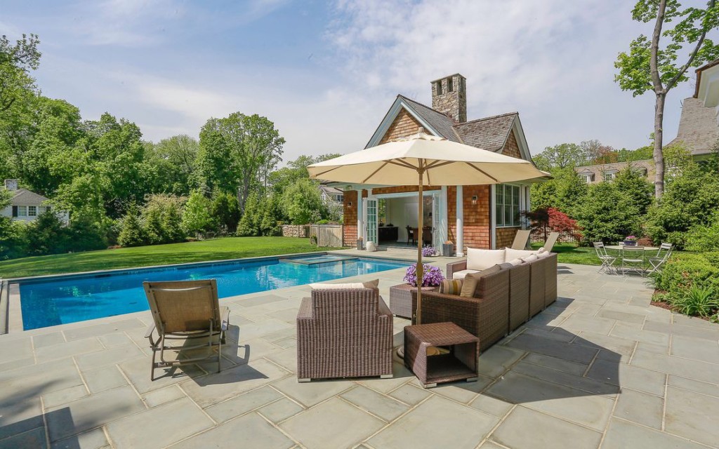 Tour 10 Luxury Country estates with gorgeous pools, interiors and porperty at Vintage American Home