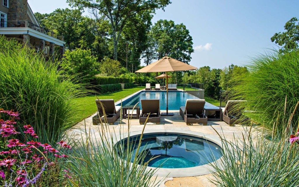 Tour 10 Luxury Country estates with gorgeous pools, interiors and porperty at Vintage American Home