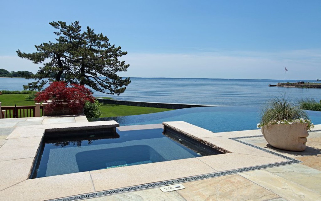 Tour 10 Luxury Country estates with gorgeous pools, interiors and porperty at Vintage American Home