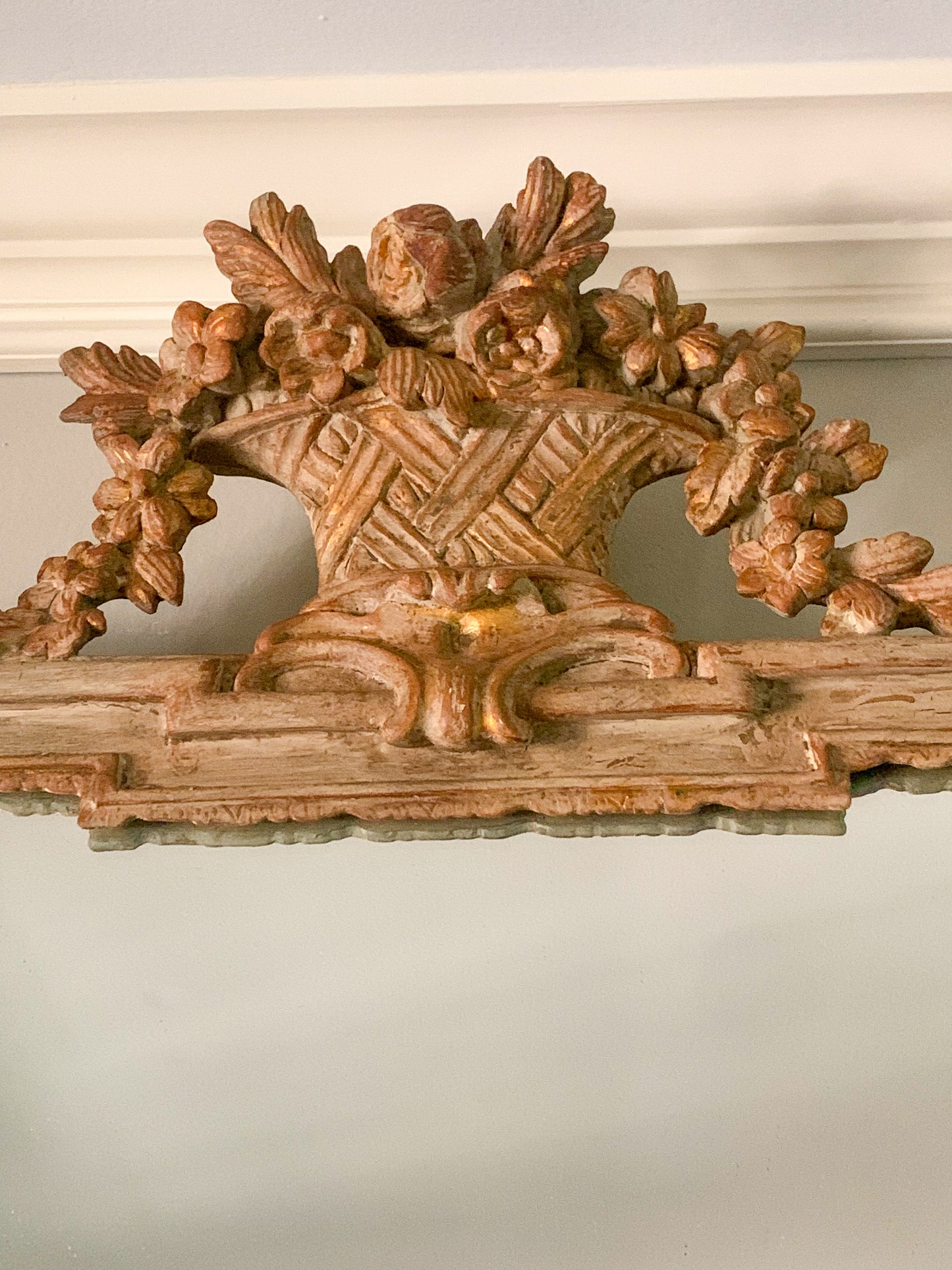 Exceptional Carvers Guild "Panier De Fleur" Mirror Vintage Versailles Finish -18th Century/ Louis XIV Style