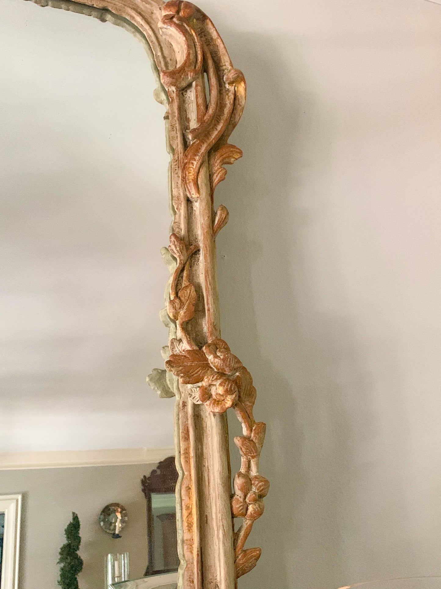 Exceptional Carvers Guild "Panier De Fleur" Mirror Vintage Versailles Finish -18th Century/ Louis XIV Style